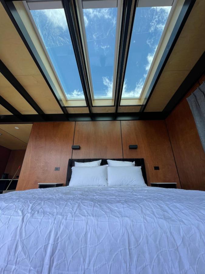 Nga Whare Manatu Bed & Breakfast Джералдин Екстериор снимка