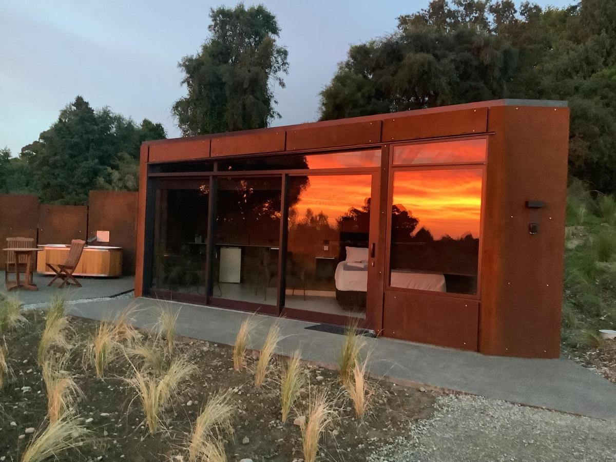Nga Whare Manatu Bed & Breakfast Джералдин Екстериор снимка
